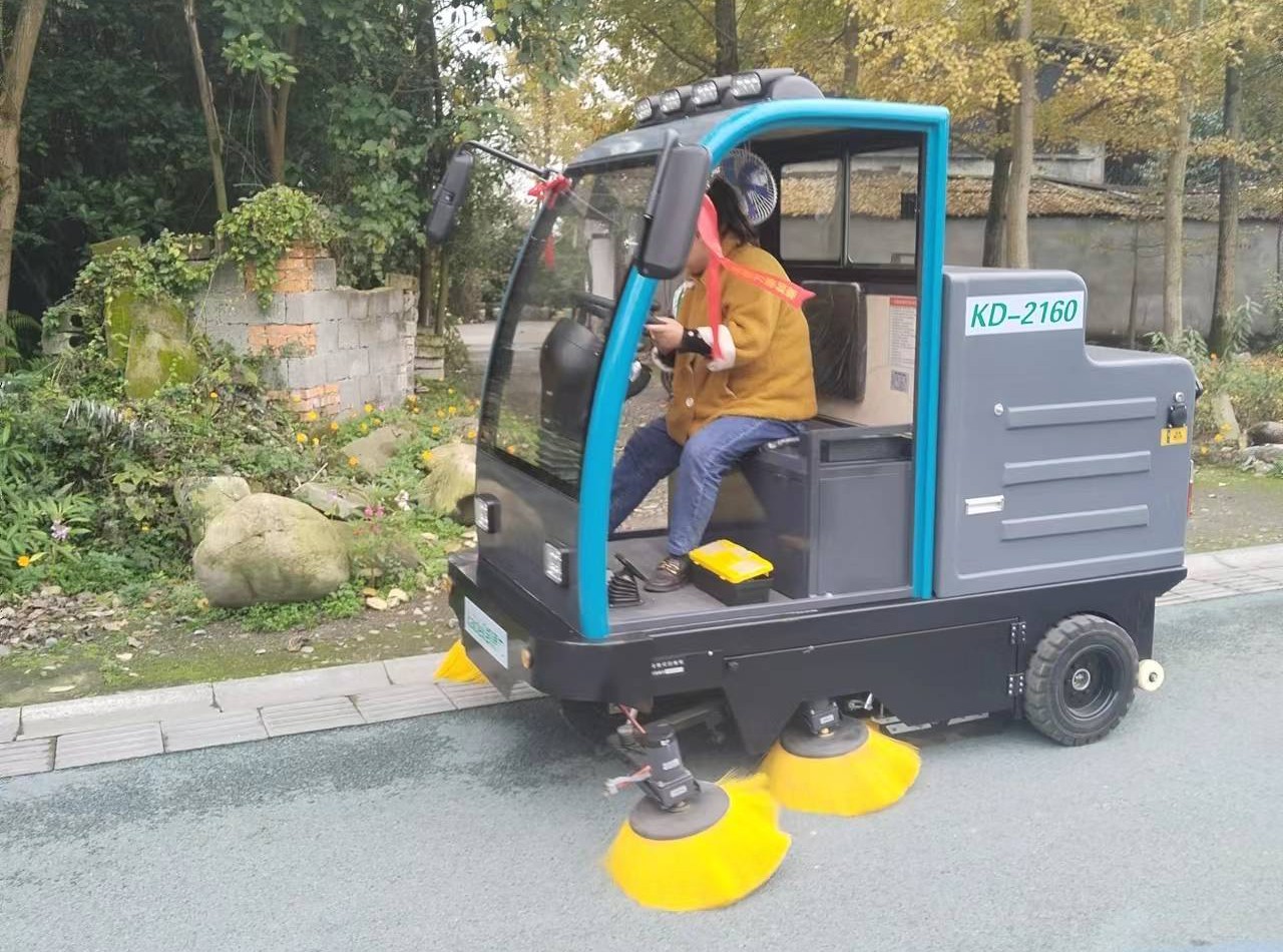 都江堰景区扫地车